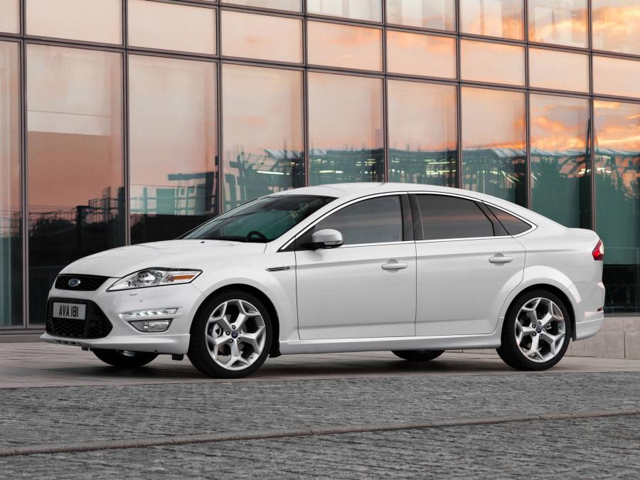  Ford Mondeo Titanium X Hatchback 2010 года  (UK) (фото 15 из 18)